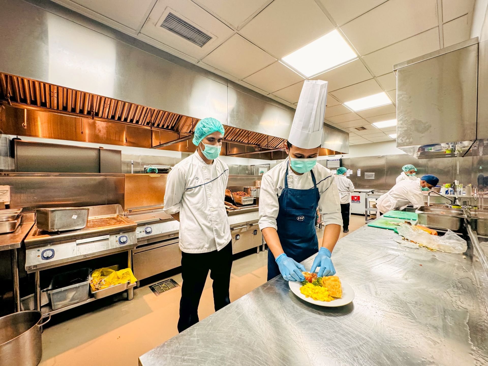 ISS ID Food Service 1